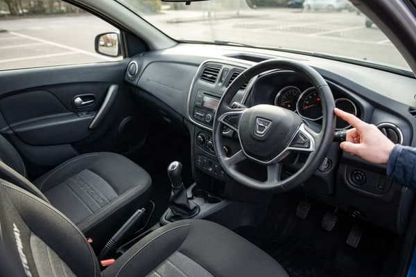 Illustration — Que vérifier avant d’acheter une Dacia Sandero d’occasion ?